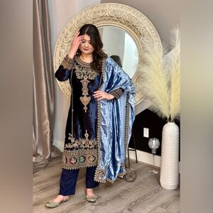 DESIGNER VELVET SUIT